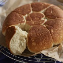 炊飯器で作るちぎりパン
